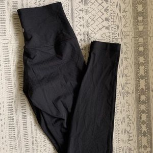 Lululemon high rise wunder under w/ pin dot detail